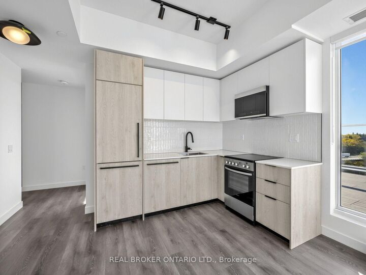 Property Photo:  1625 Military Trail 827  ON M1C 0G3 