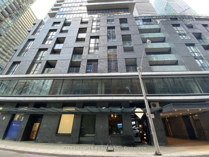Property Photo:  115 Blue Jays Way 3601  ON M5V 0N4 