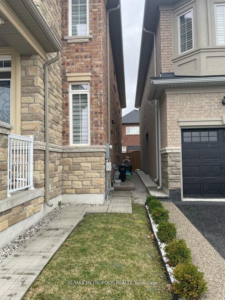 Property Photo: 472 Brisdale Drive Bsmt ON L7A 4J4