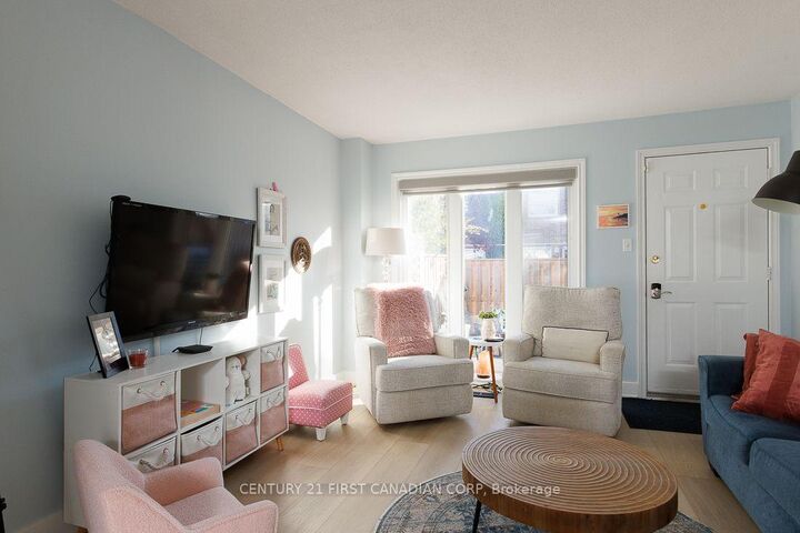 Property Photo:  1104 Southdale Road E 13  ON N6E 1B2 