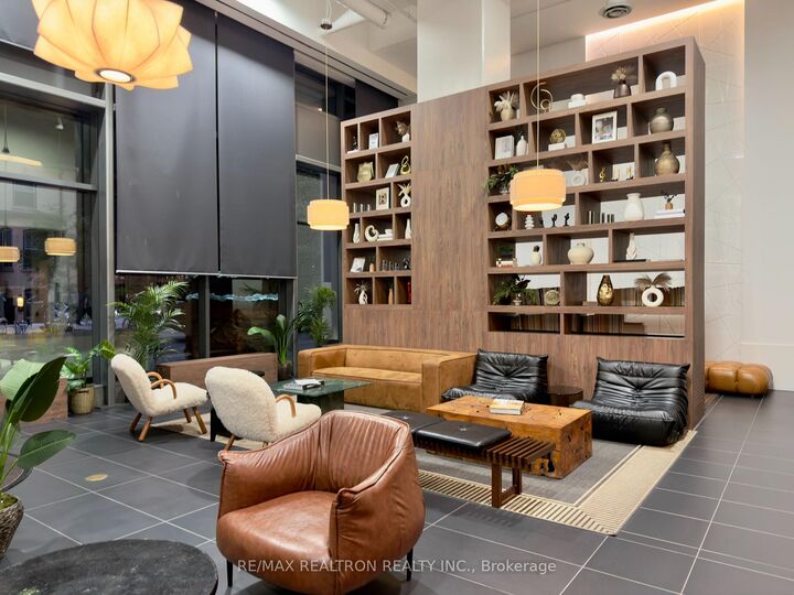 Property Photo:  21 Widmer Street 710  ON M5V 0B8 