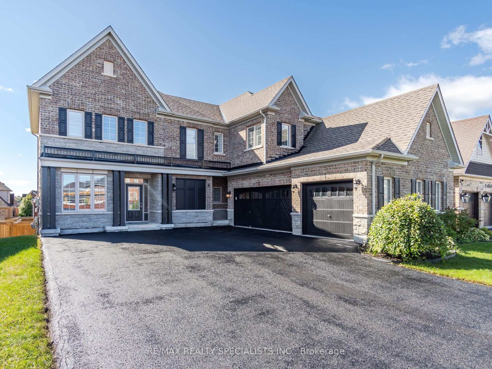 Property Photo:  4 Mithcell Crescent  ON L9W 2Z2 