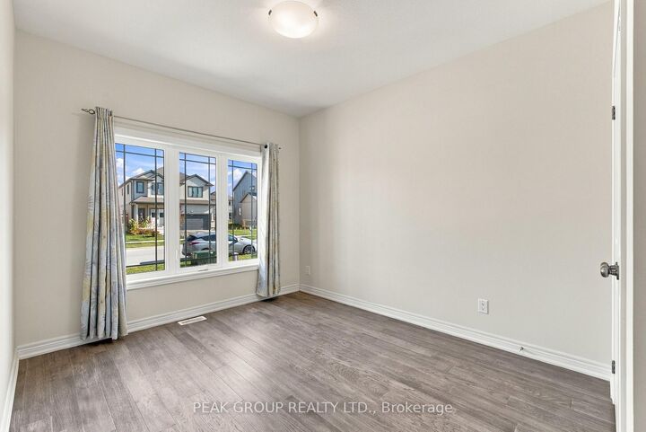 Property Photo: 21 Barker Parkway ON L2V 0B7