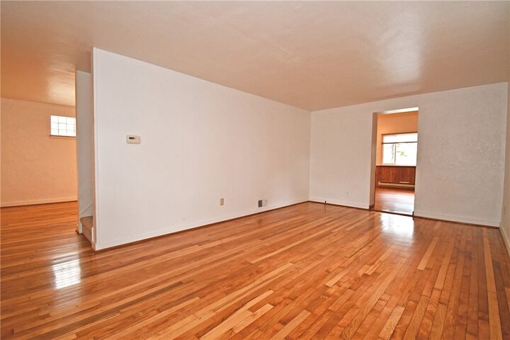 Property Photo: 1568 Bellaire Pl PA 15226
