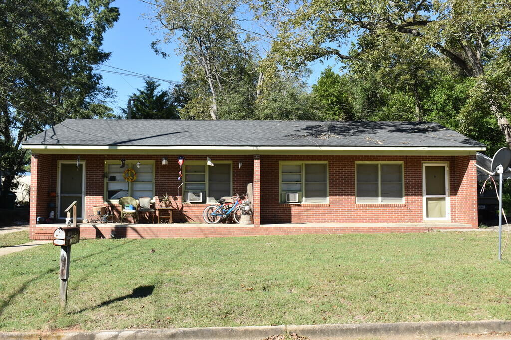 Property Photo:  1200 Fifth Avenue  GA 31707 
