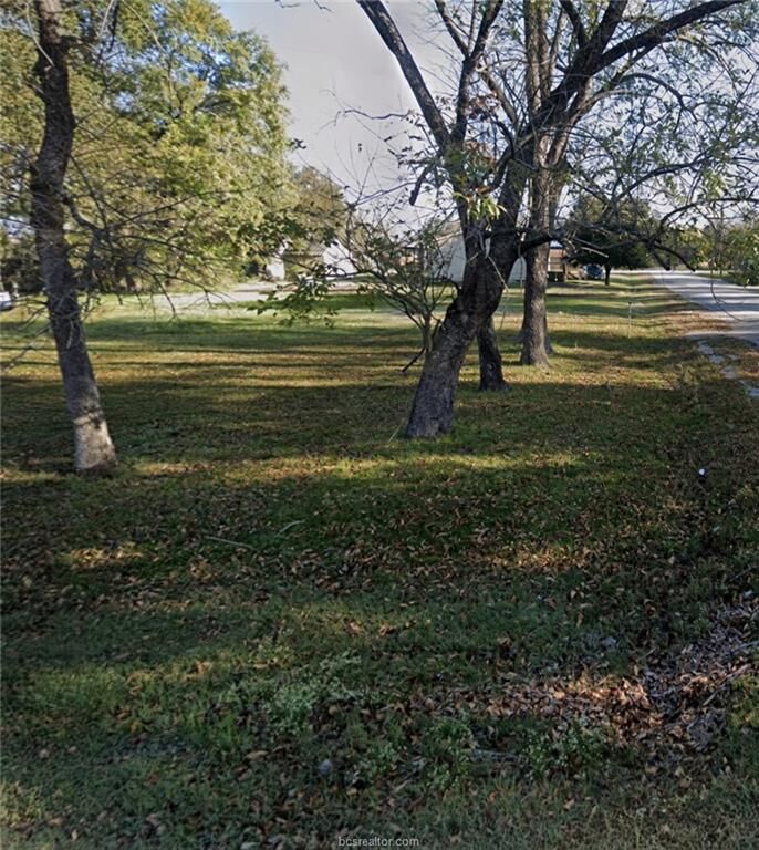 Property Photo: 211 S. Houston TX 76642