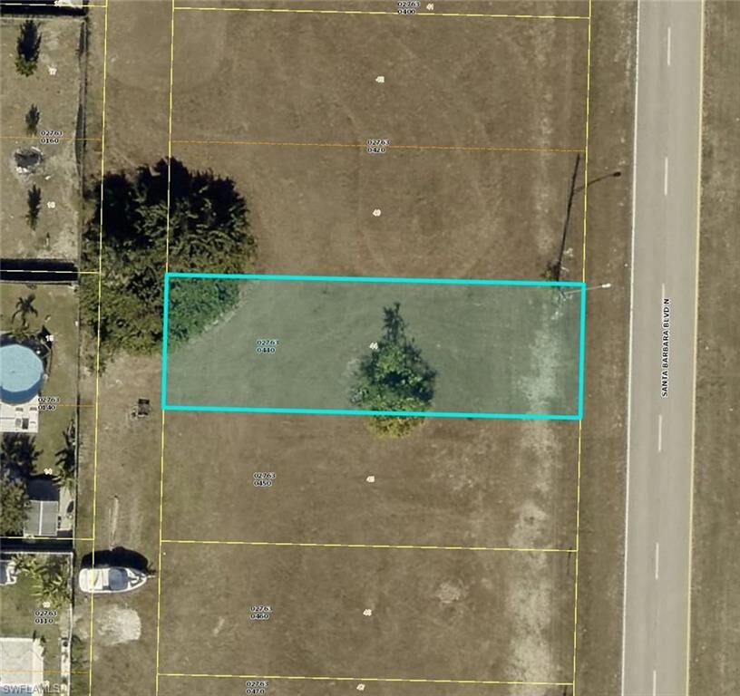 Property Photo: 2914 Santa Barbara Blvd N FL 33993