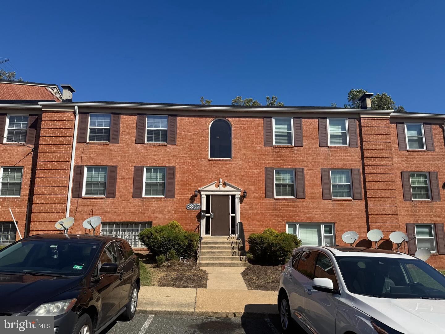 Property Photo:  3807 Swann Road 101  MD 20746 