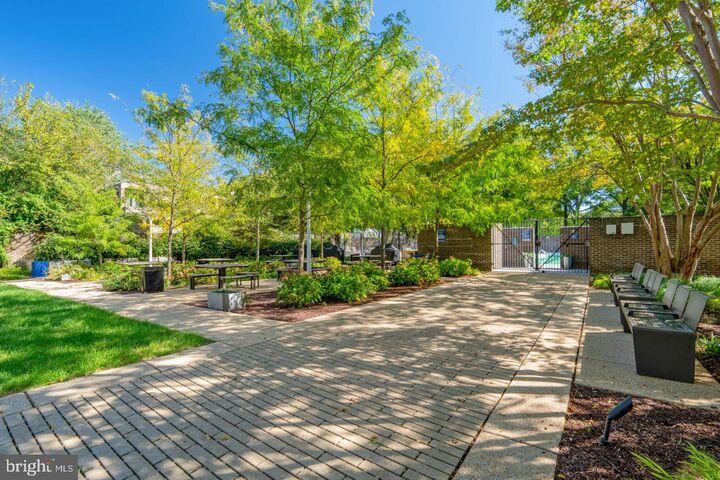 Property Photo:  1301 Delaware Avenue SW N723  DC 20024 