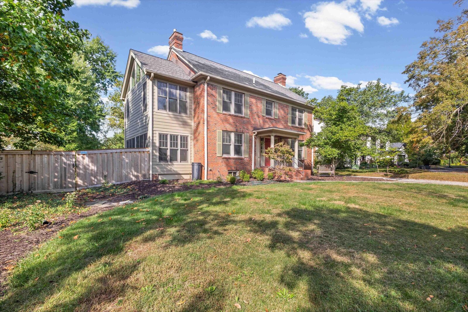 Property Photo: 411 S Glenwood Ave MO 65203