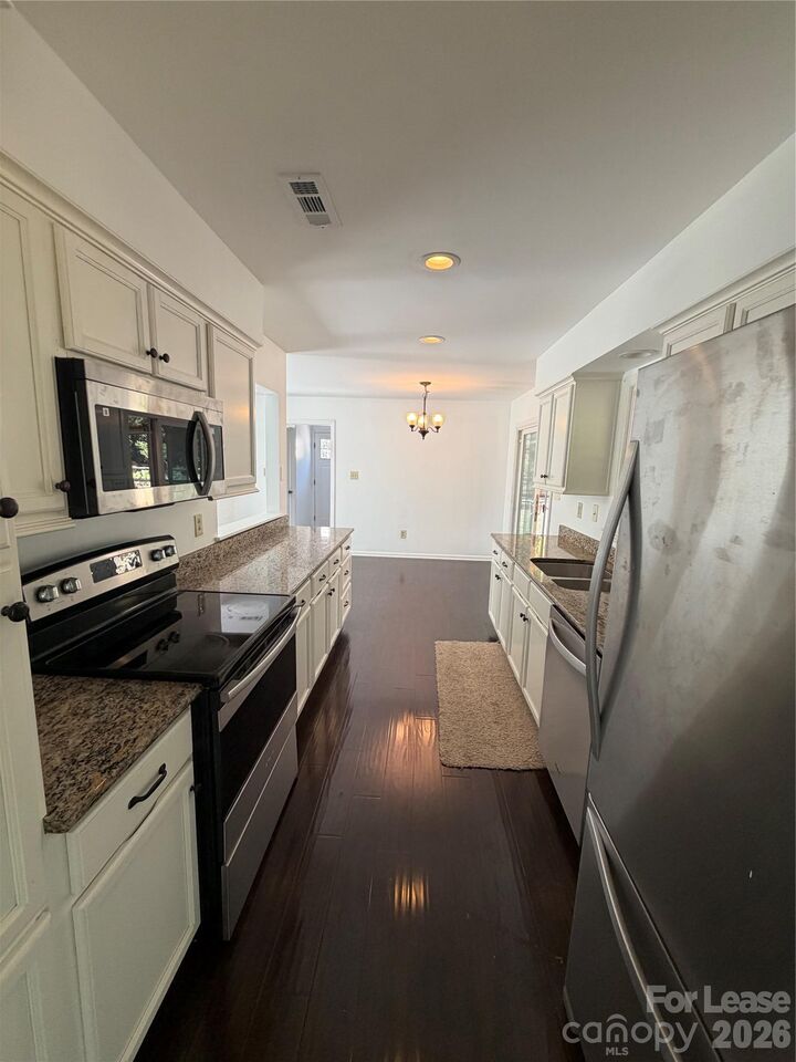 Property Photo: 8915 Gamesford Drive NC 28277