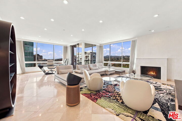Property Photo: 10350 Wilshire Blvd, Unit 1402 CA 90024