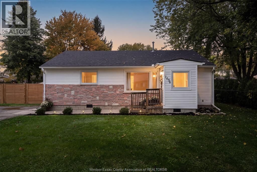 Property Photo:  1056 Spruce Avenue  ON N9Y 3V3 