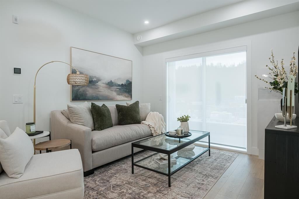 Property Photo:  46185 Thomas Road 501  BC V2R 6N8 