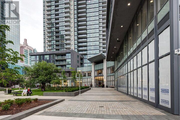 Property Photo: 5162 Yonge Street 1709 ON M2N 0E9