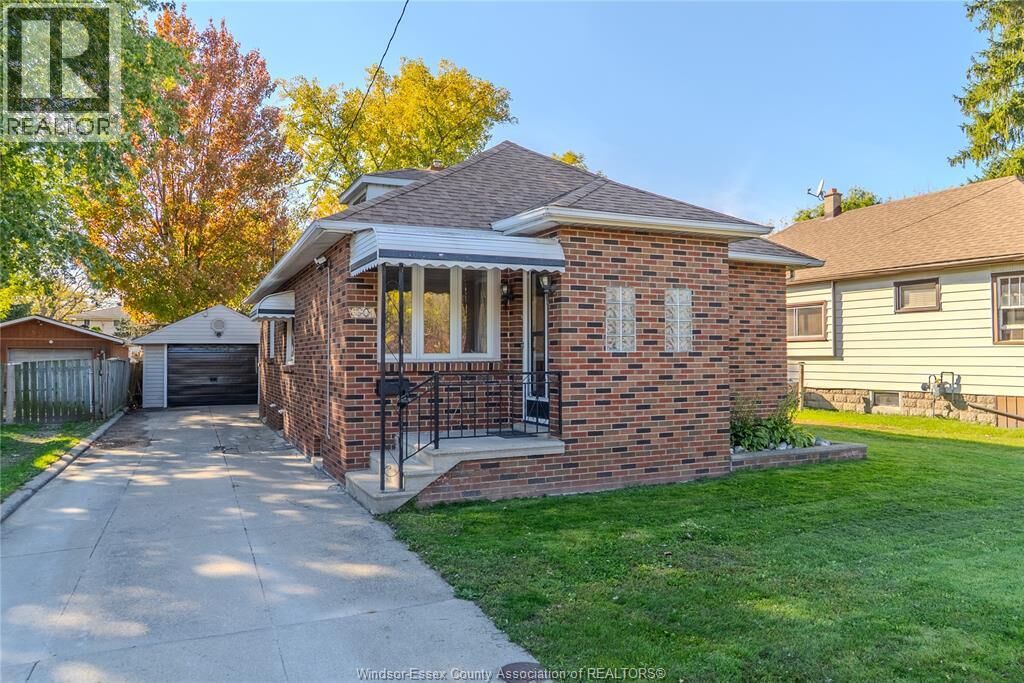 Property Photo:  1601 South Cameron  ON N9B 3C8 