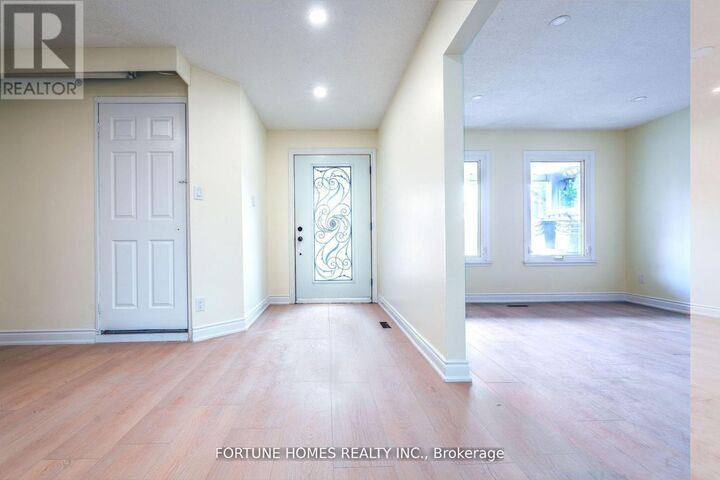 Property Photo:  68 Nasmith Street  ON L6S 4Z5 