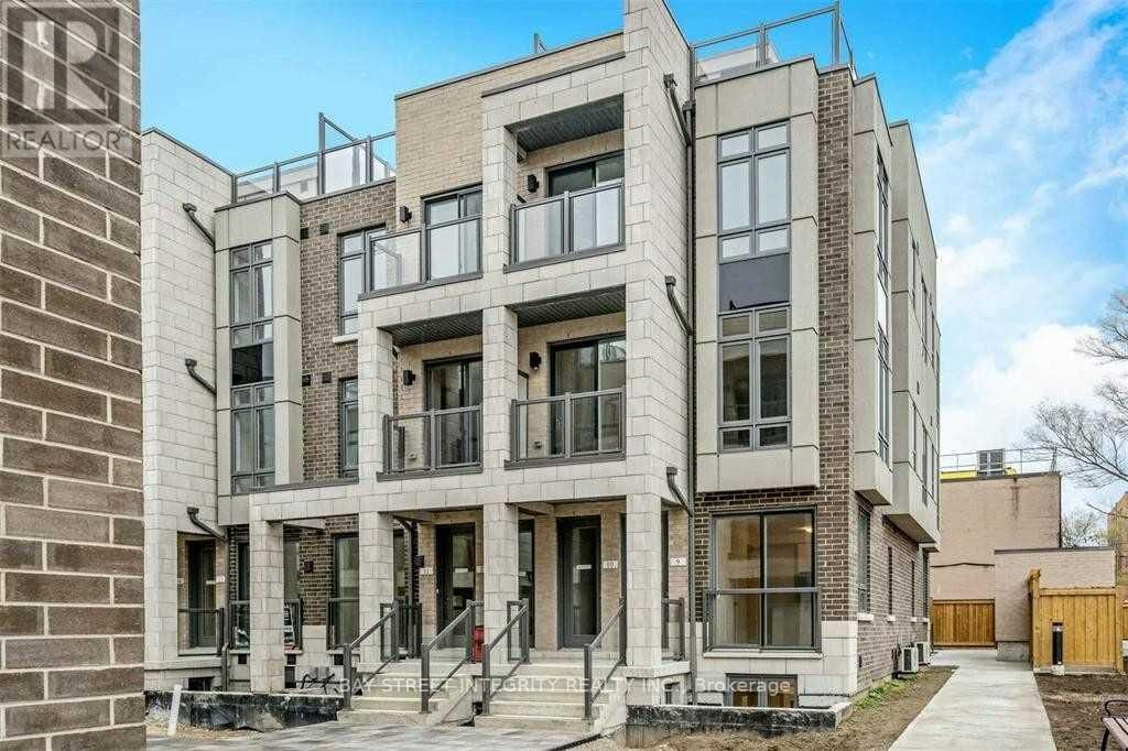 Property Photo: 715 Lawrence Avenue West 25 ON M6A 0C6