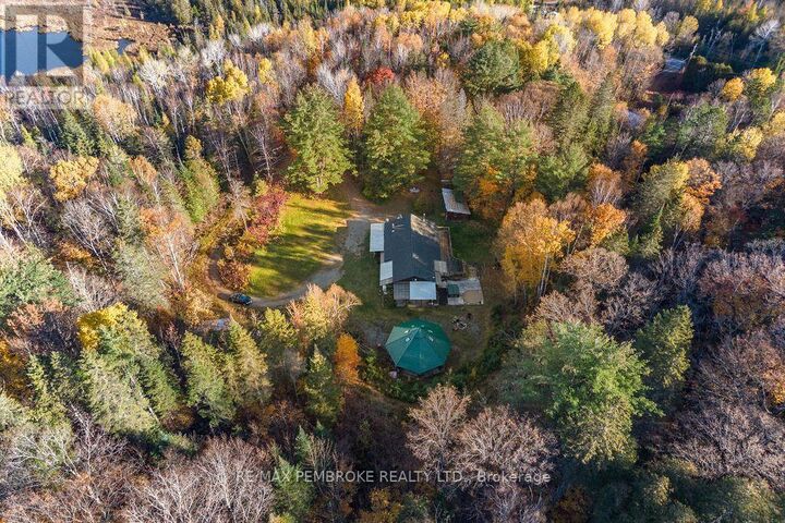 Property Photo: 995 Schutt Road ON K0J 2E0