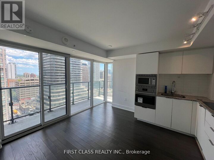 Property Photo: 955 Bay Street 1605 ON M5S 0C6