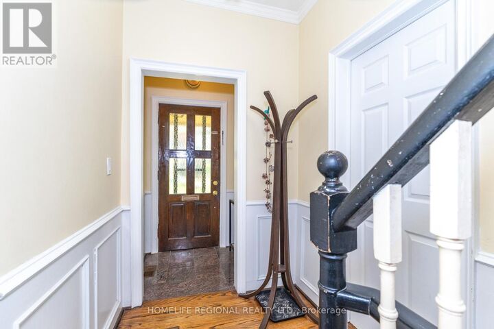 Property Photo: 122 Emerson Avenue ON M6H 3T1