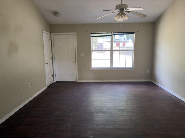 Property Photo: 277 Panama Drive FL 32536