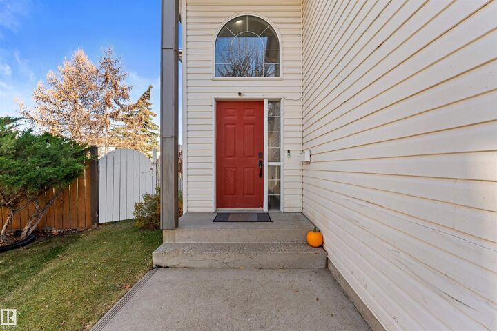 Property Photo: 15849 69 Street NW AB T5Z 3A6