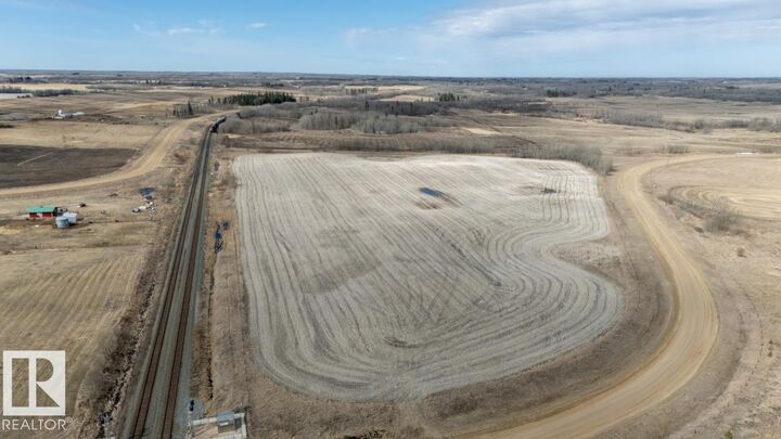 Property Photo:  RR 194  & Twp Rd 511  AB T0B 4J1 