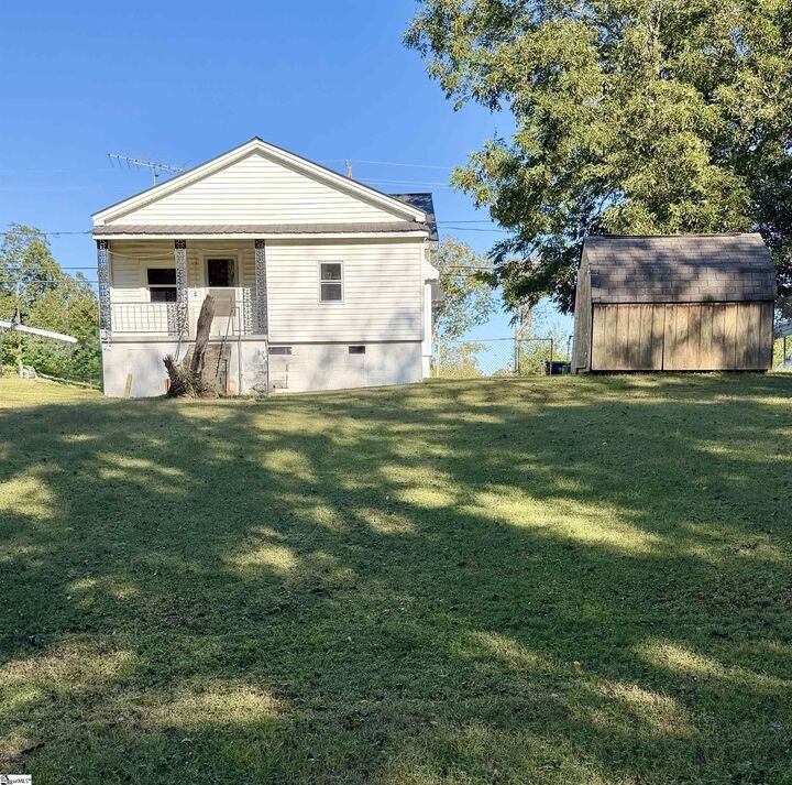 Property Photo:  550 Leaman Avenue  SC 29178 