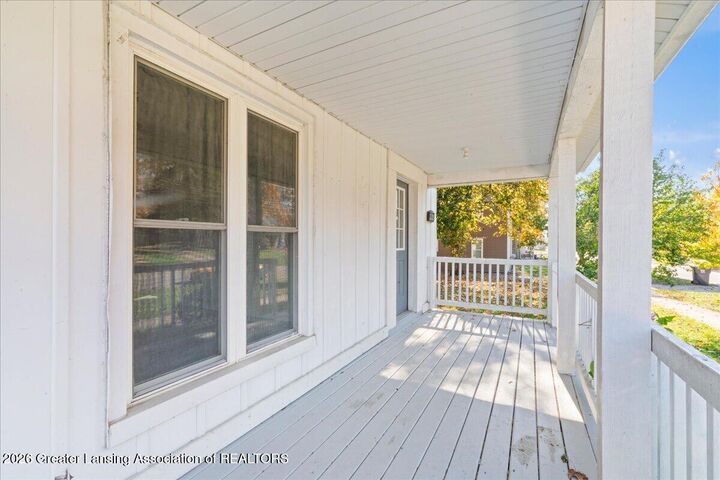 Property Photo: 446 N Sheldon Street MI 48813