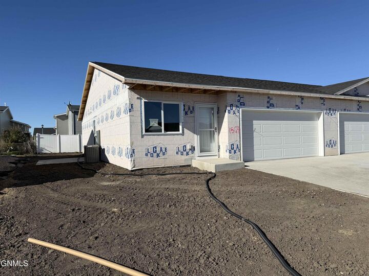 Property Photo: 1564 47th Loop SE ND 58701