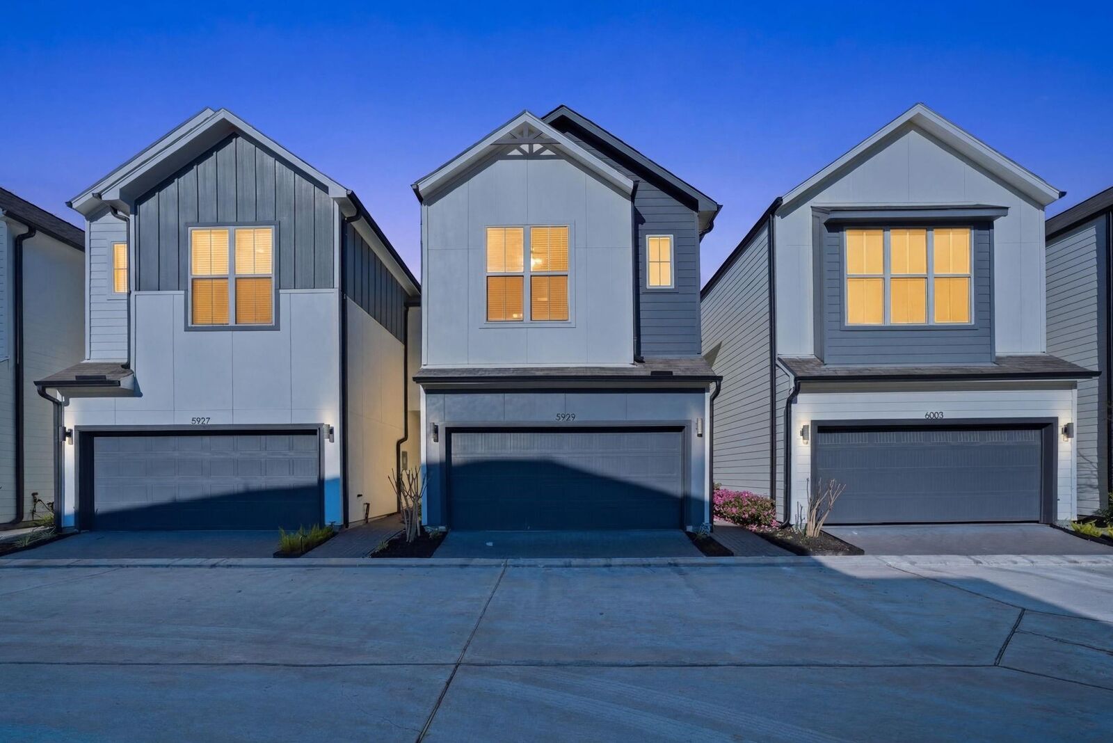 Property Photo: 5929 Haring Lane TX 77091
