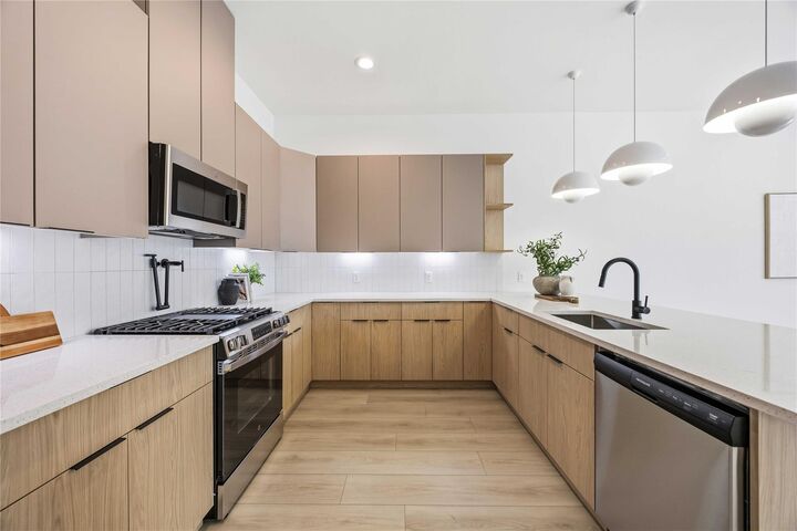 Property Photo:  3431 Dennis Street  TX 77004 