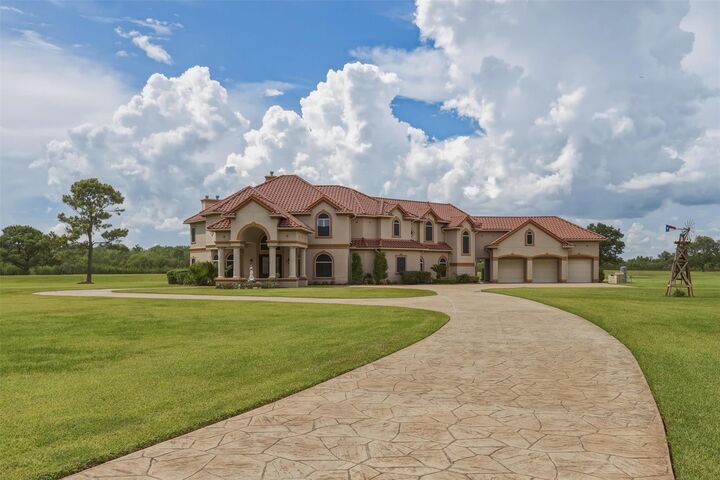 Property Photo: 2702 Drs Drive TX 77406