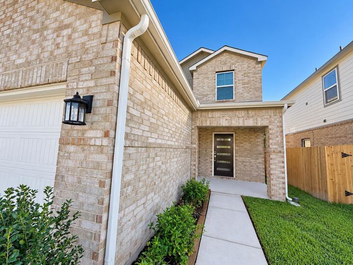 Property Photo: 7734 Bergamot Circle TX 77354