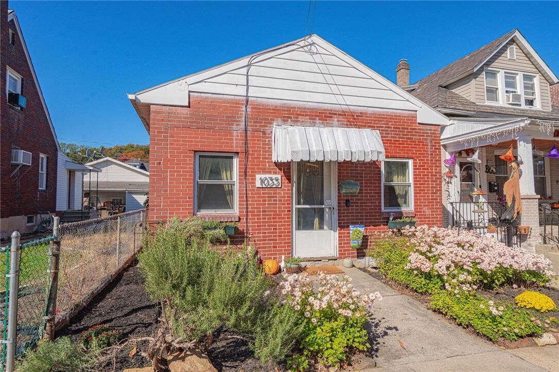 Property Photo:  1035 N Cherokee Street  PA 18015 