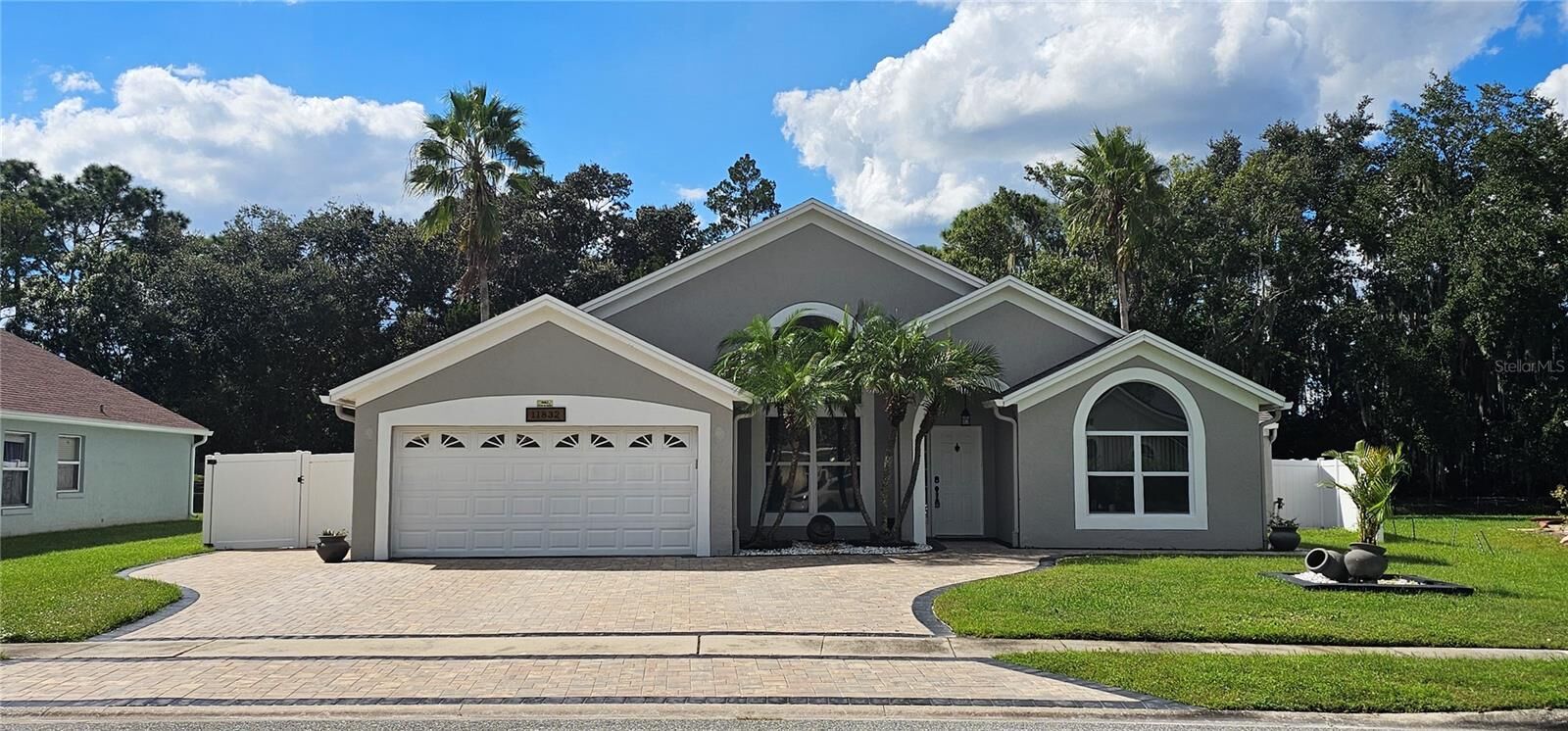 Property Photo:  11832 Daneswood Court  FL 32821 