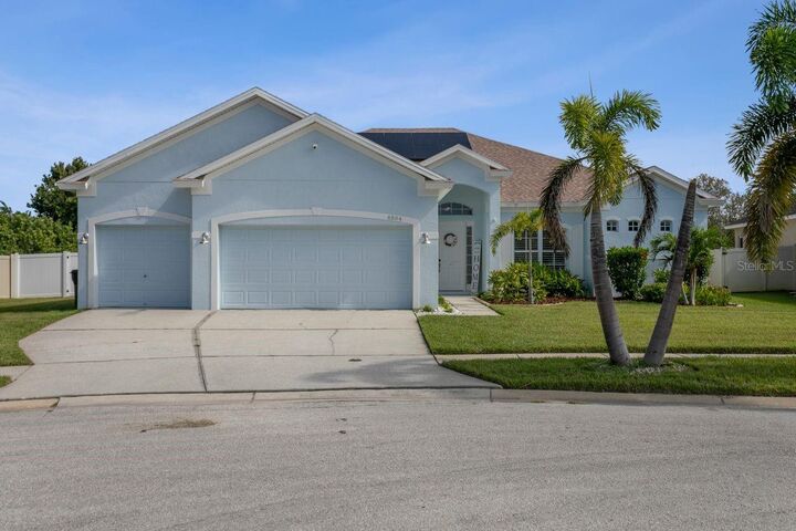 Property Photo:  6504 Carrington Sky Drive  FL 33572 