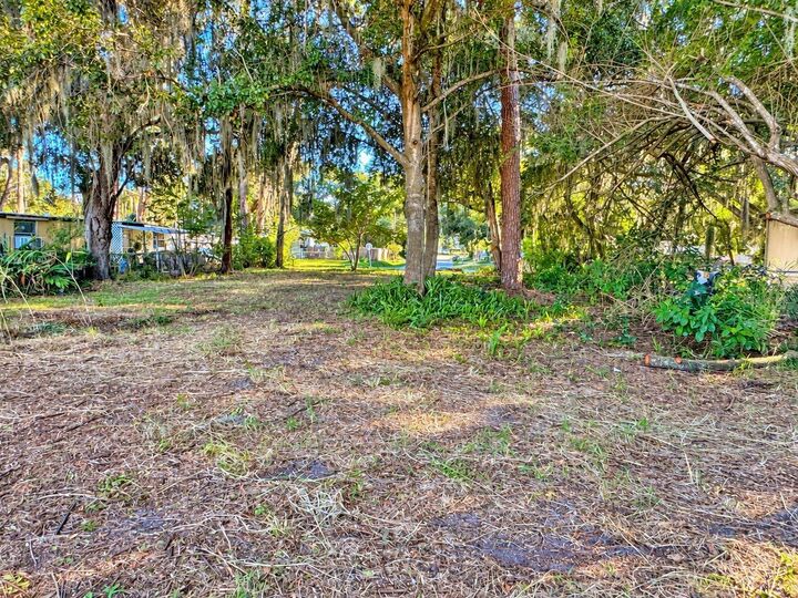 Property Photo:  701 Marianna Road  FL 33823 
