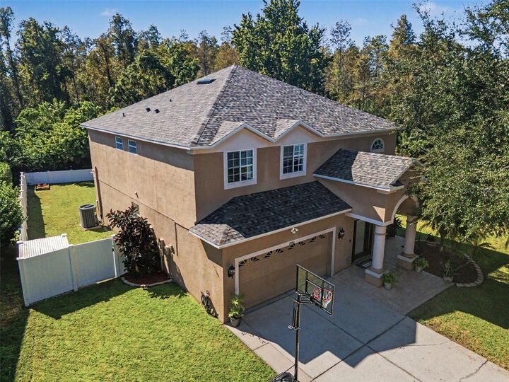 Property Photo:  19266 Fishermans Bend Drive  FL 33558 