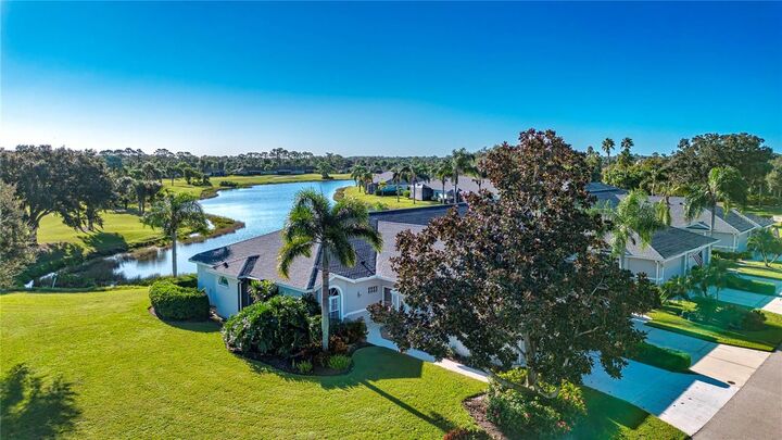 Property Photo:  4901 Chase Oaks Drive  FL 34241 