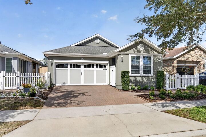 Property Photo: 75 Bayou Bend Road FL 34736
