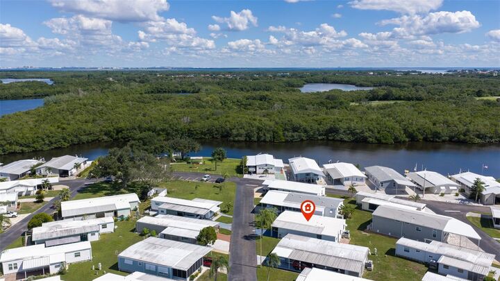 Property Photo:  678 Mount Madison Avenue NE 661  FL 33702 