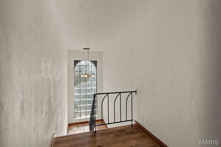 Property Photo: 1265 Moorlands Drive MO 63117
