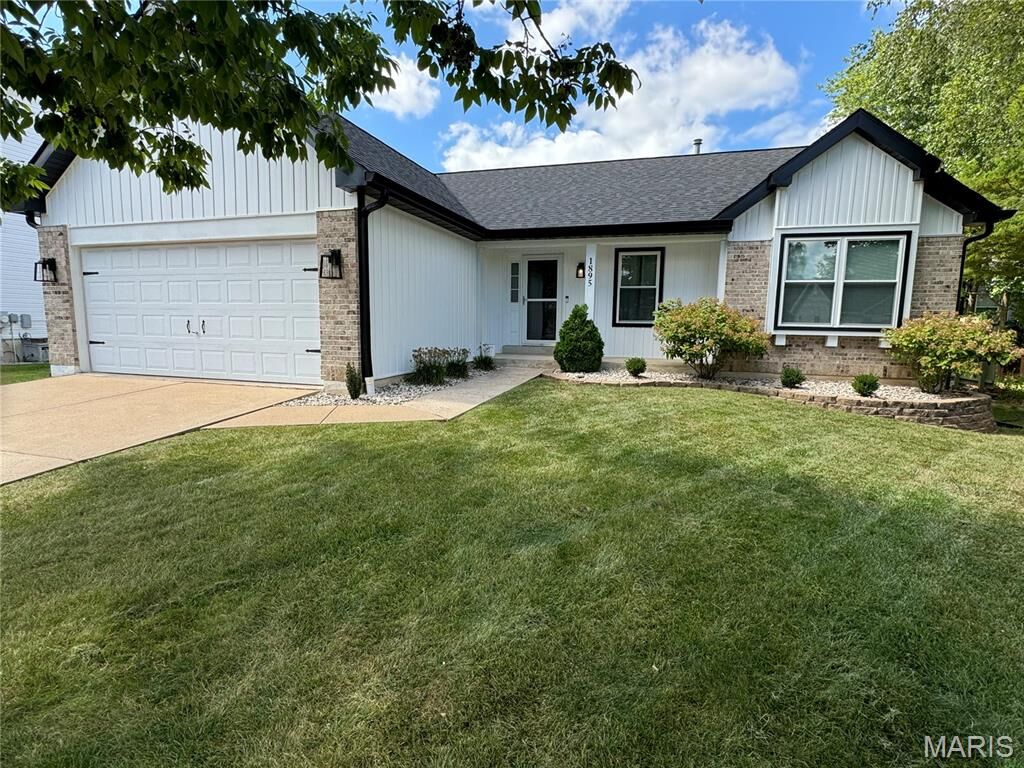 Property Photo:  1895 Lunenburg Drive  MO 63376 