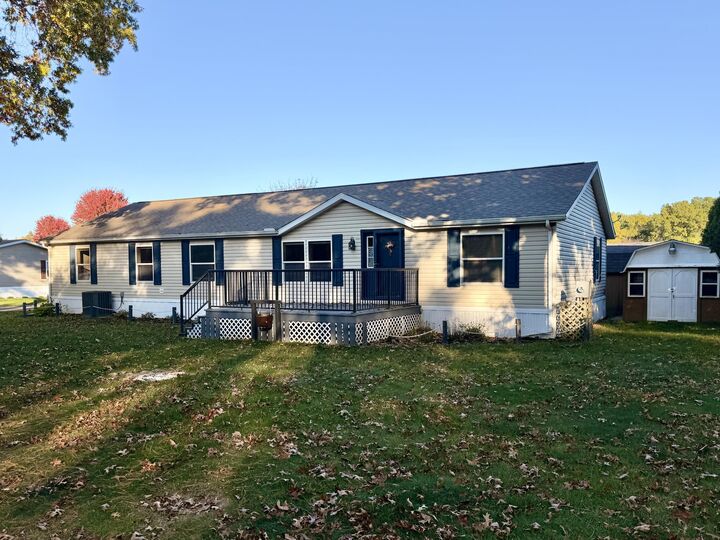 Property Photo:  102 Elderberry  MI 49120 