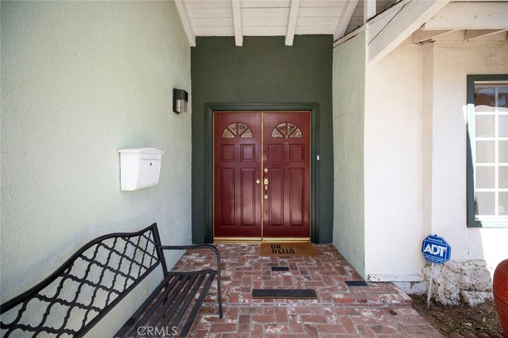 Property Photo: 18119 Calvert Street CA 91335