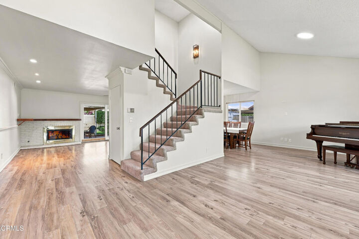 Property Photo:  2121 Outsail Lane  CA 93035 