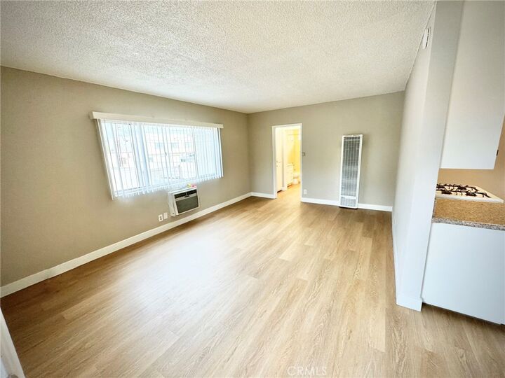 Property Photo:  321 N Macneil 6  CA 91340 