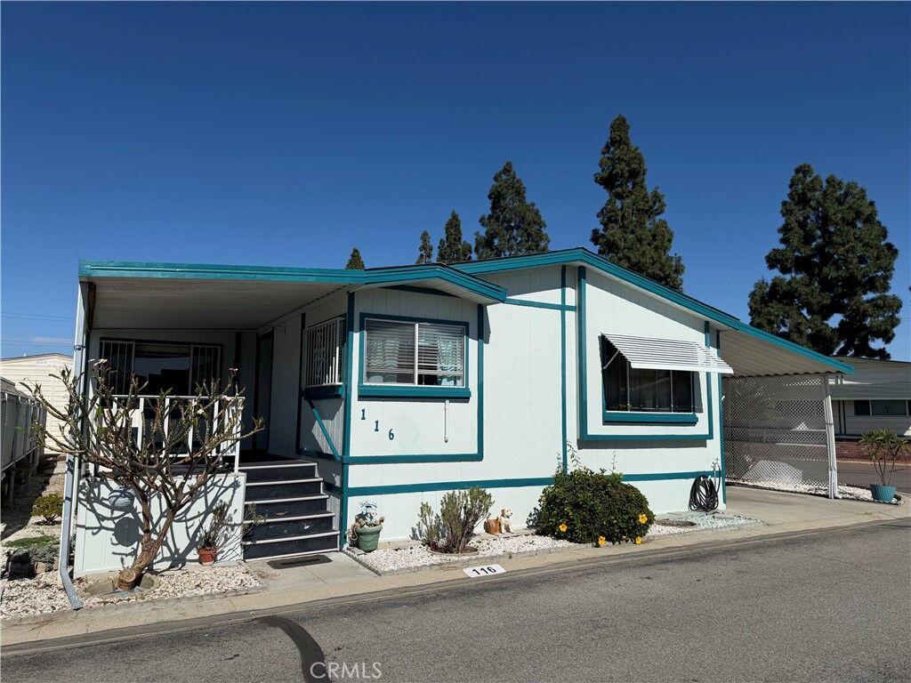 Property Photo: 8509 Beverly CA 90660